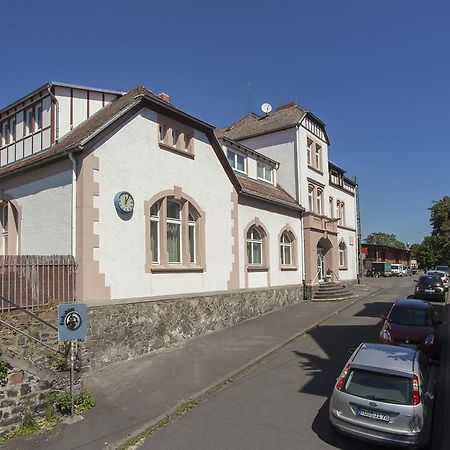 Pension Lok-Inn Walluf Bagian luar foto