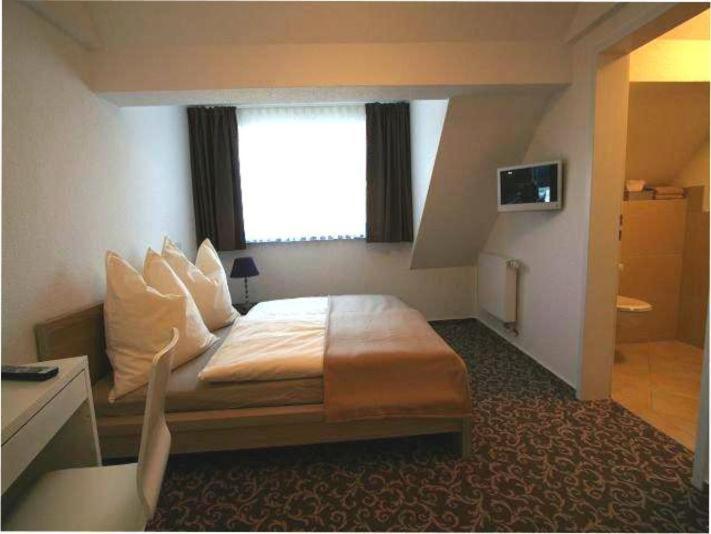 Pension Lok-Inn Walluf Ruang foto